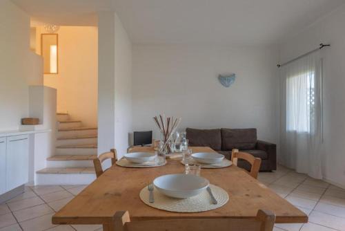 Baja Sardinia Apartamento | Elegant Residence Ea Bianca 2 Bedroom sleeps 6 plus extra bed available