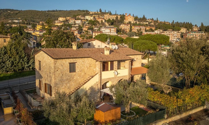 San Mariano Casa | Elegant retreat in a historic farmhouse near Perugia and Trasimeno Lake