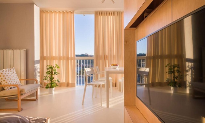 Nova Gorica Apartamento | Elegant Studio Apartment with Panoramic View
