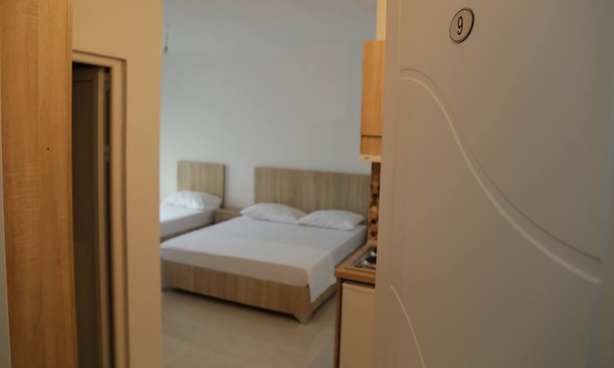 Ulcinj Apartamento | Elegante estudio para cuatro personas