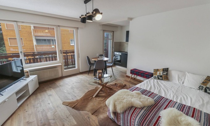Noes Apartamento | Elegant studio in the heart of Crans