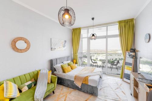 Dubai Apartamento | Elegant Studio in Damac Hills - Exclusive Living with Premium Amenities, Managed by Think Realty
