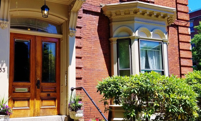 Parkside Apartamento | Elegante, soleado, 2 dormitorios, apartamento adosado, en el corazón del centro de Portland
