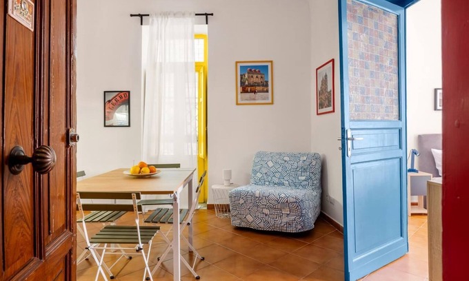 Borgo Vecchio Casa | [Elegant Two Bedroom Apartment] with Balcony & Suite