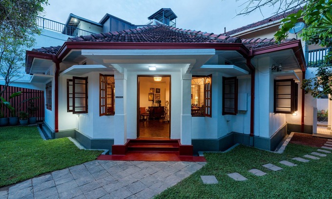 Pamankada East Casa | Beautiful Villa plus Complimentary Breakfast & Chef, 12 Guests