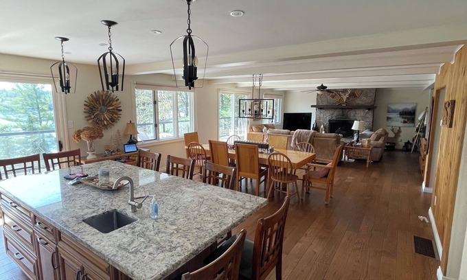 Huntsville Cabaña | Elegant Waterfront Cottage Escape