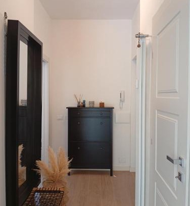 Saronno Apartamento | Elegante appartamento tra Milano, Malpensa e Como