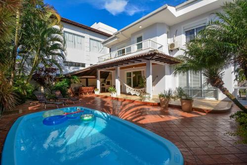 Joao Paulo Casa | Elegante Casa com Piscina - João Paulo - CEN006