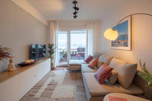 Vigo Apartamento | Elegantes colores en el puerto by CABANA Rentals