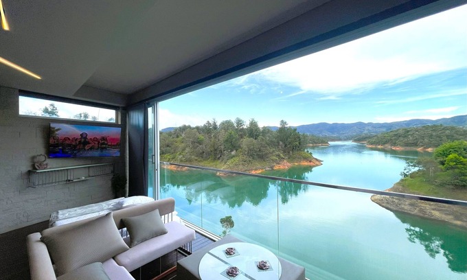 Guatape Apartamento | The EleMYNT Resort