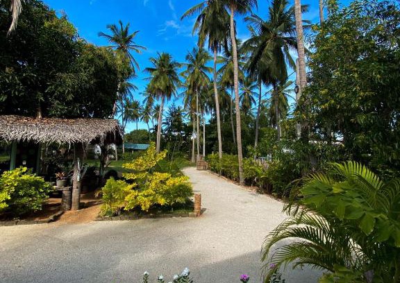 Trincomalee Hotel | Elena Garden Resort and Restaurant