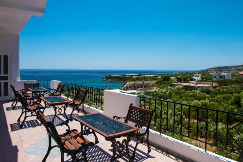 Ferma Apartamento | Elena's Beach Garden by Estia