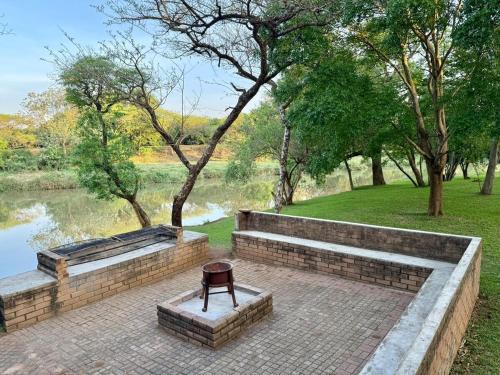 Mbombela Chalet De Esquí | Elephant 2 Chalet Hippo Waterfront Lodge