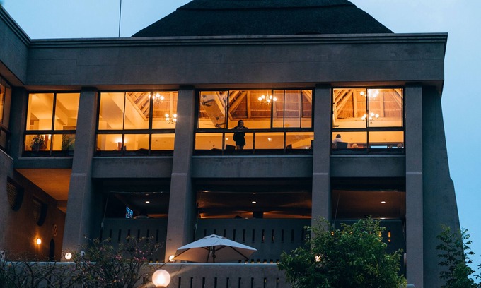 Victoria Falls Hotel | Elephant Hills Resort