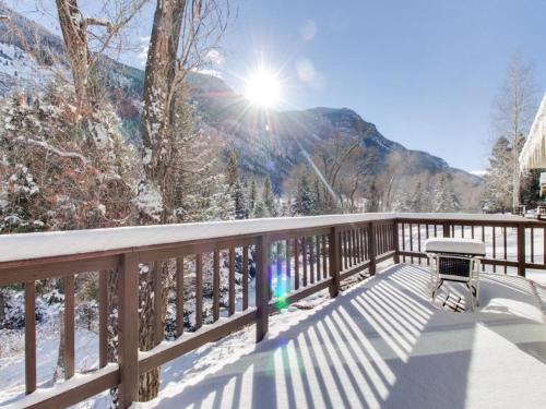 Carbondale Casa | Elephant Mountain Cabin at Filoha Meadows