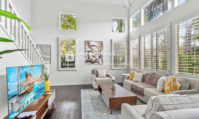 Woodbridge Casa | Elevated Comfort on Del Carlo #41997