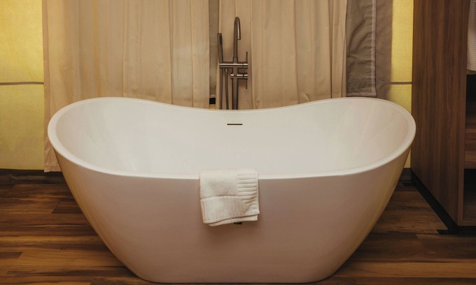 Fredericksburg Cabina | Elevated Family Tent Suite