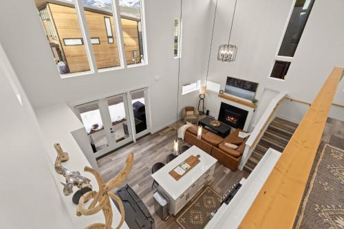 Whitefish Casa | Elevated Quarry Quarters