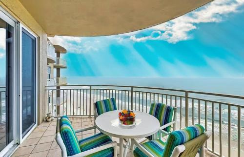 Daytona Beach Shores Apartamento | Eleventh Heaven at The St Maarten