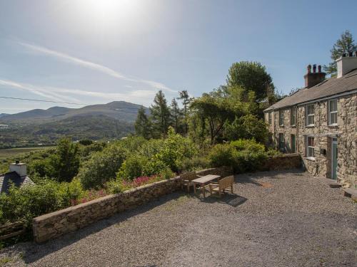 Cwm-y-glo Casa | Elidir View