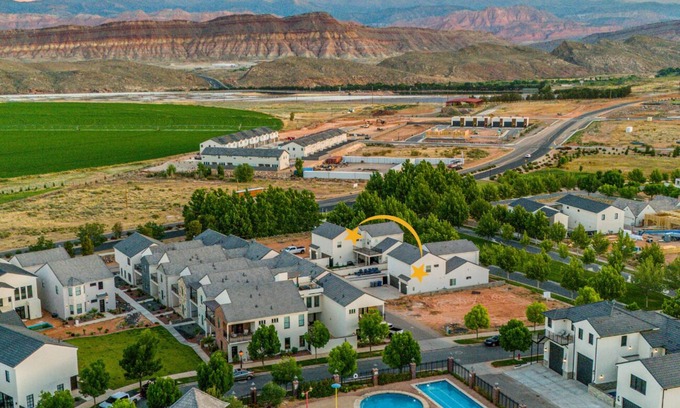 Hurricane Casa | Elim Valley Retreat | 2 Private Pool Neighboring Homes, 2 Spacious Kitchens, and more