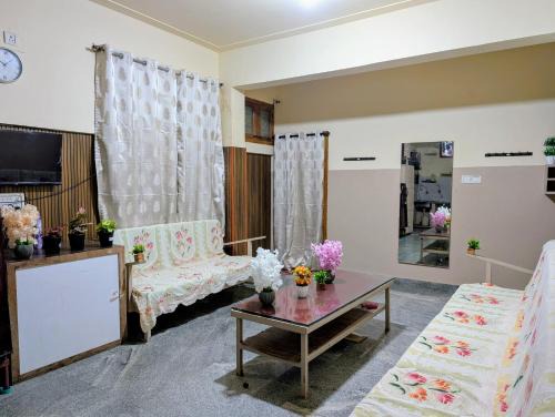 Gokulam Apartamento | Elite Homestay Mysuru 3 Bedroom House