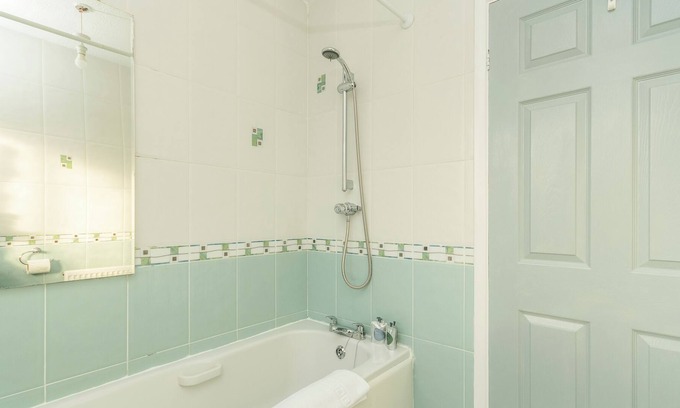 Whitnash Casa | Elite Properties (ACS) LTD