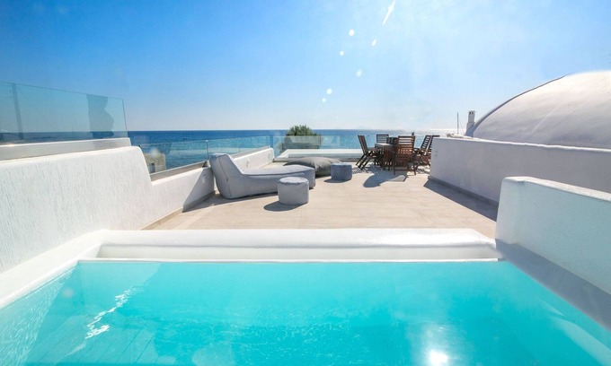 Exomytis Villa | Villa Elite Santorini | Suites Aegean Melody | 3 habitaciones | Jacuzzi al aire libre | Vlyxada