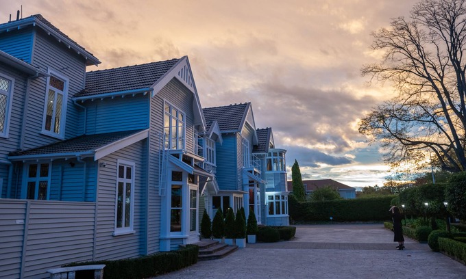 Christchurch City Centre Cabina | Eliza's Manor