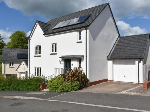 Bampton Casa | Elizabeth House