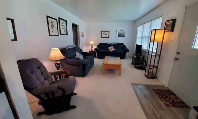 Elizabethtown Casa | Elizabethtown Ohio River / Shawnee National Forest