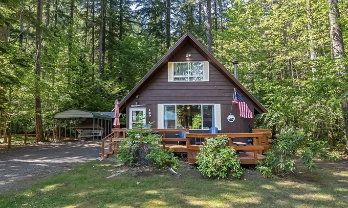 Packwood Cabina | Wifi, golf, piscina, estufa de leña, barbacoa