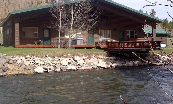 South Fork Casa | Elk River CASA, capacidad para 15, Bañera de hidromasaje, garaje, mesa de billar, Wi-Fi, TV vía satélite