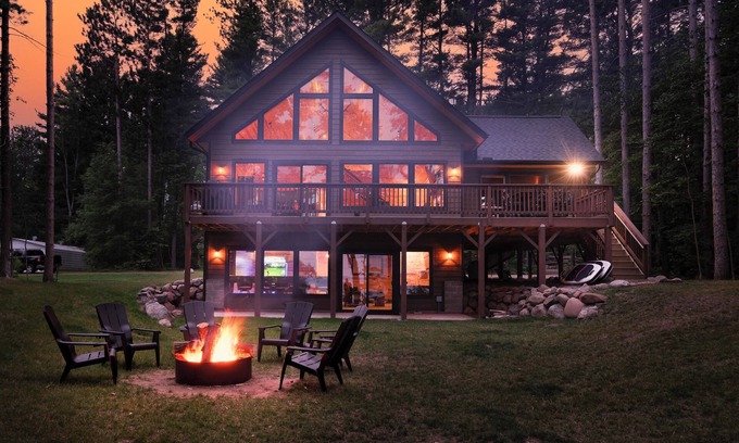 Stone Lake Cabina | Elk Run – New Luxury Lakefront Cabin on LCO