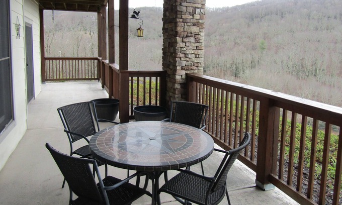 Banner Elk Condominio | Elkmont 314-d/162-d 2 Bedroom Condo by Redawning