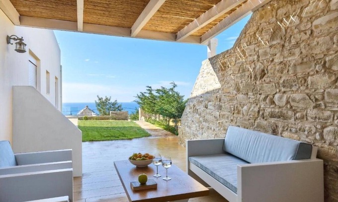 Kalamaki Apartamento | Elkysti Crete Superior Apartment "Nikos"