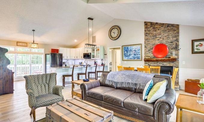 Ellijay Cabina | Ellijay Escape: Hike, Shop, Explore & More!