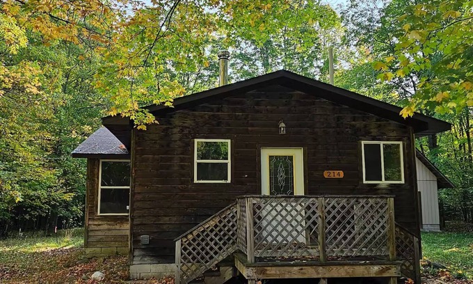Powell Casa | Ellis' Corner Cabin