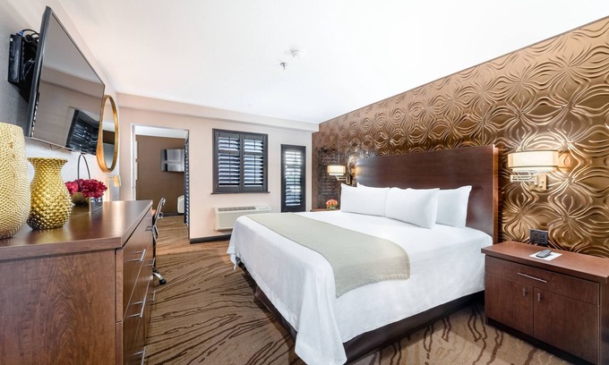 Las Vegas Hotel | Ellis Island Hotel