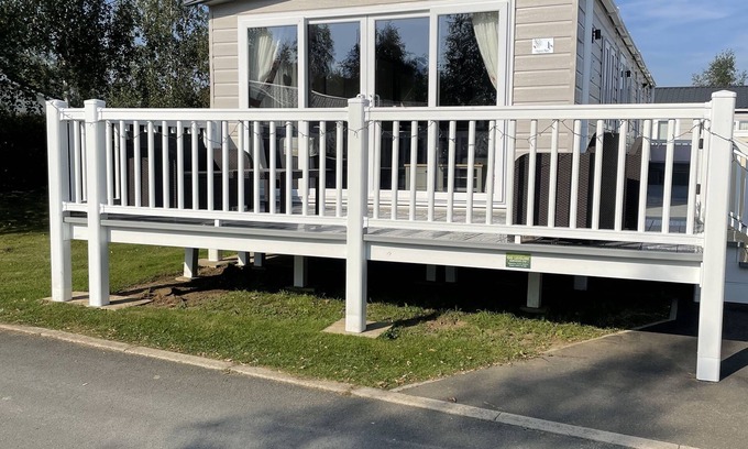 Dogdyke Casa | Ellis Retreats @ Tattershall Lakes