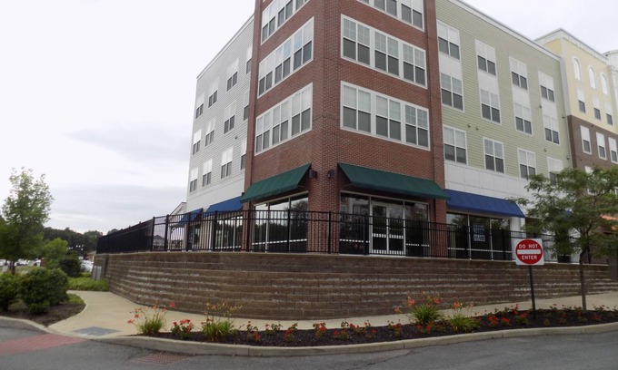 Malta Apartamento | Ellsworth Commons Apartments