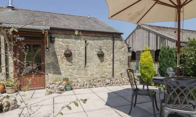 Ebbesborne Wake Cabaña | ELM, family friendly, with a garden in Ludwell
