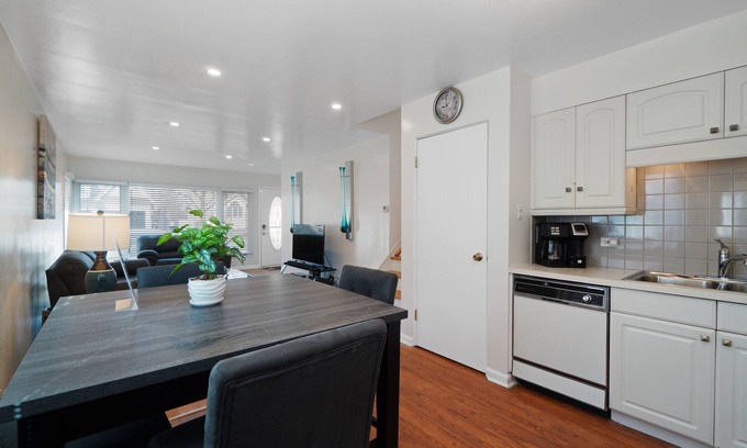 Villa Park Casa | Elmhurst Rental
