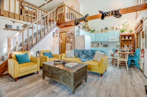 Hamlin Casa | Elmwood Elmwood Escape A Cozy Retreat at The Hideout