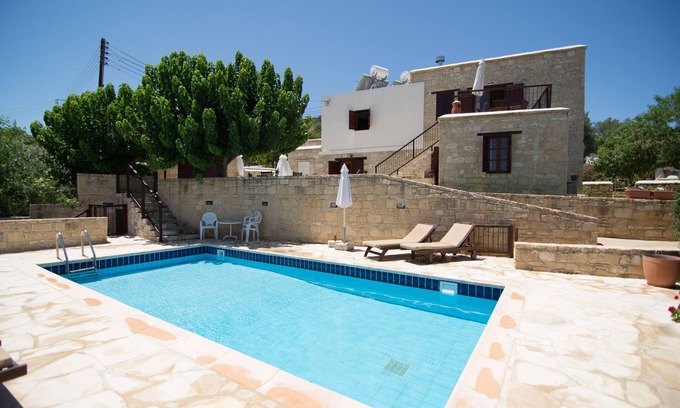 Goudi Apartamento | Elpida's Stone Houses