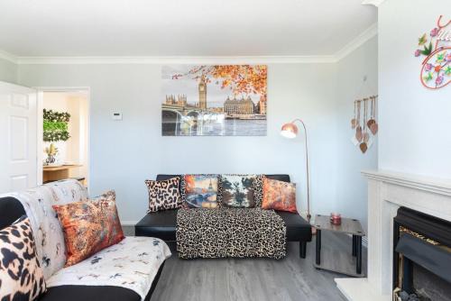Hull Casa | ELROI Willerby Road Boho Comfy Home 2 Bedrooms