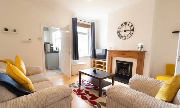 Goole Casa | Lavender Stays - Elsie House, Free WIFI, 6 guests