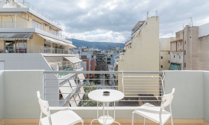 Ampelokipoi Apartamento | Elvita Apartments 3