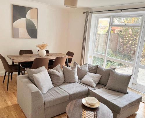 Shadwell Casa | Elysian Nights