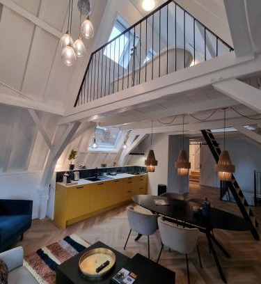 Abdij Apartamento | Elysian Yellow Suite